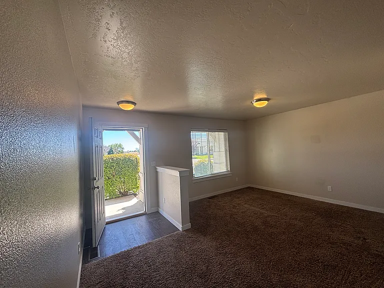 16161 Meander Creek Way — Photo 5