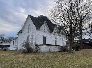 301 W Main St, Greenfield, TN 38230