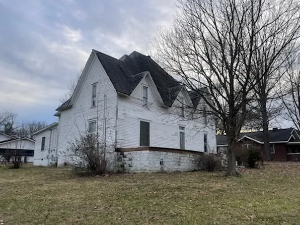 301 W Main St, Greenfield, TN 38230