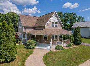 432 Elm St, Mauston, WI 53948