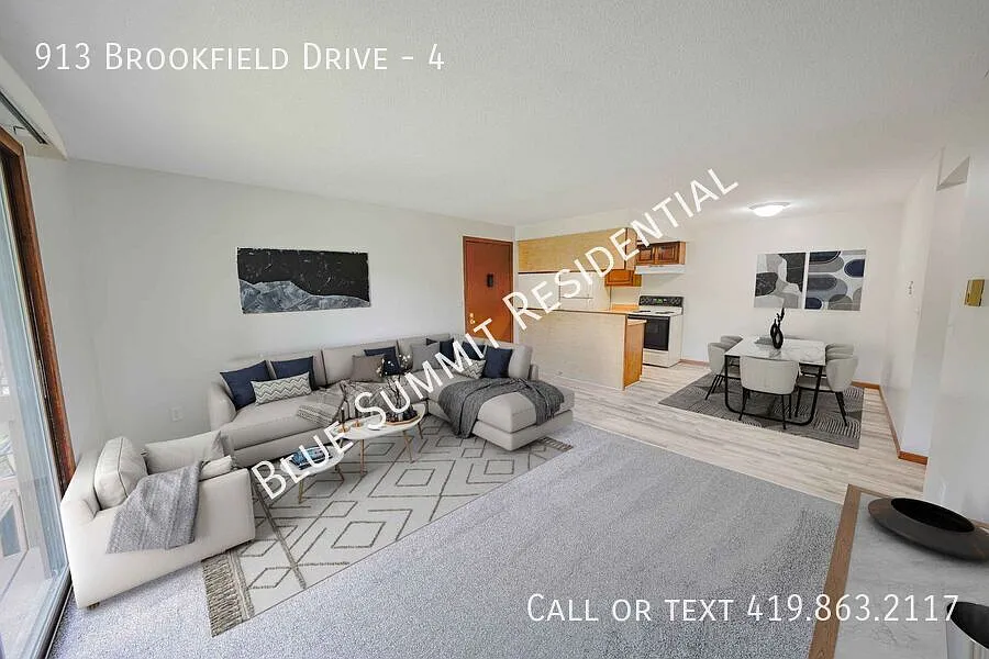 Spacious 2-Bedroom Apartment Near Top Dining, Shopping & Entertainment — Photo 3