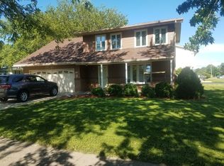 1916 Carriage Ln, Joliet, IL 60433