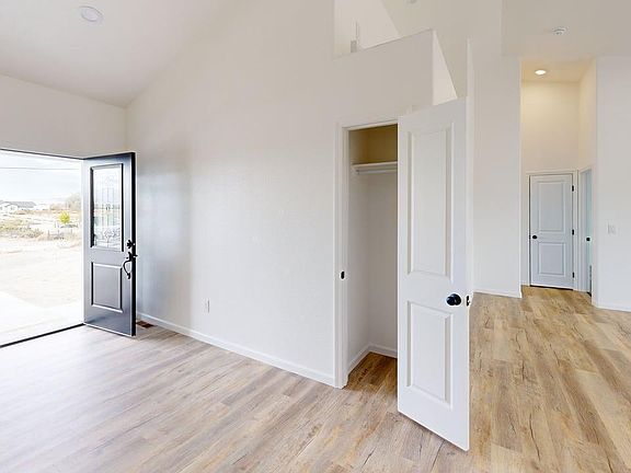 4th image of 6286 Westwind Way