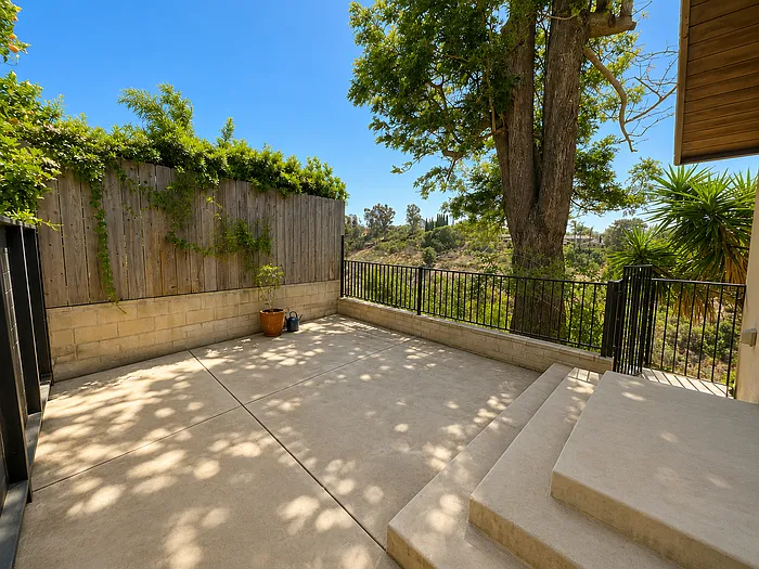 5484 Redding Rd — Photo 24