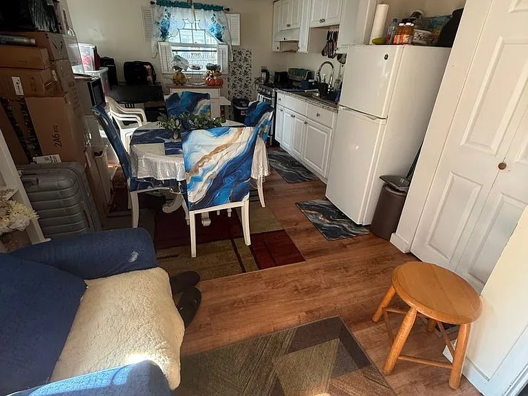 280 Winter St — Photo 2