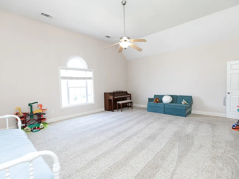 122 Buckhaven Dr — Photo 22