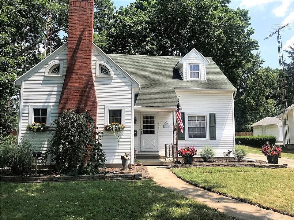 1st image of 227 Windsor Ave