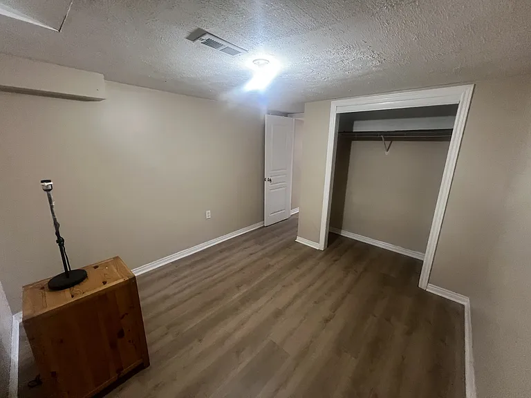 14 Dunthorne Ct #BASEMENT — Photo 8