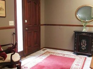 1108 Forest View Ct, Westerville, OH 43081