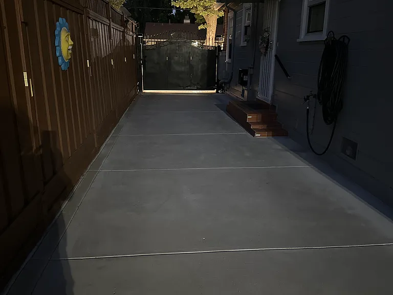 1777 Jonathan Ave — Photo 25