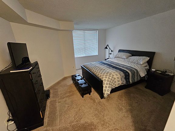 5th image of 10101 Grosvenor Pl APT 1809