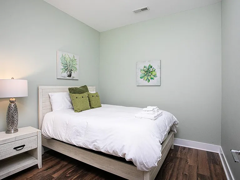 1000 Brookside Dr #203 — Photo 2