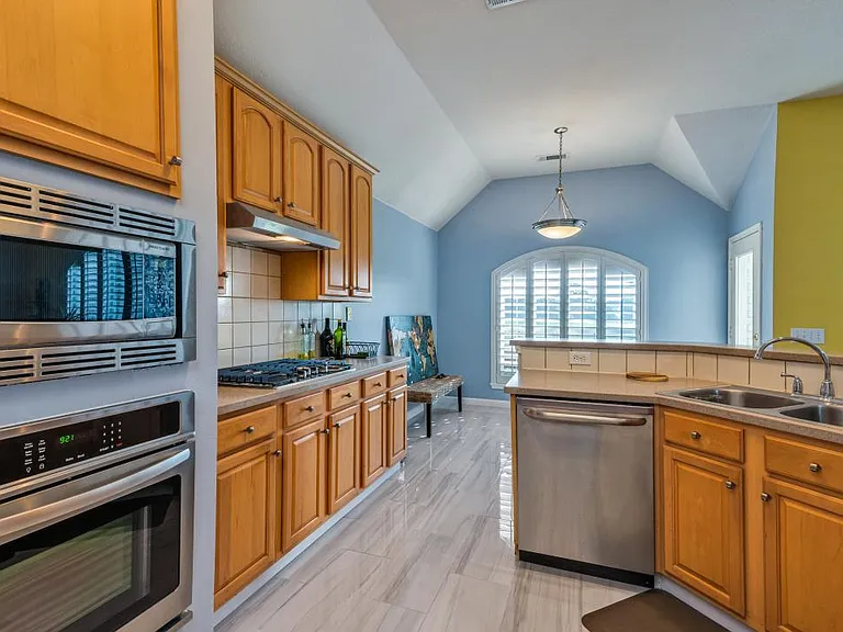 6721 Alderbrook Dr — Photo 15