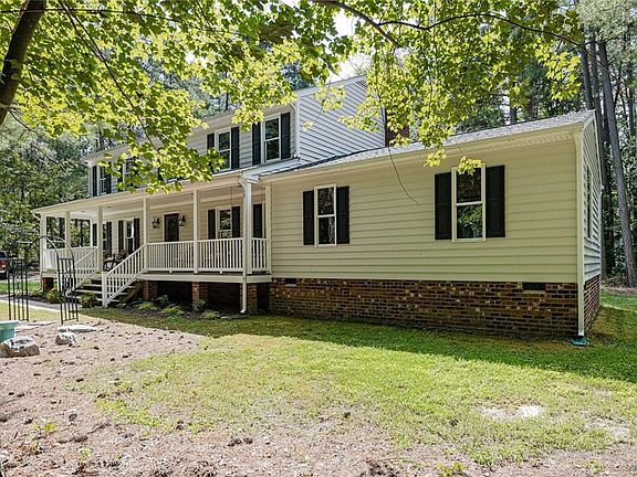 3rd image of 7383 Burnett Field Dr