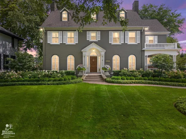 1012 Kensington Rd, Grosse Pointe, MI 48230