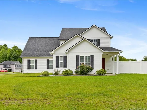 118 Newport Ct, Raeford, NC 28376