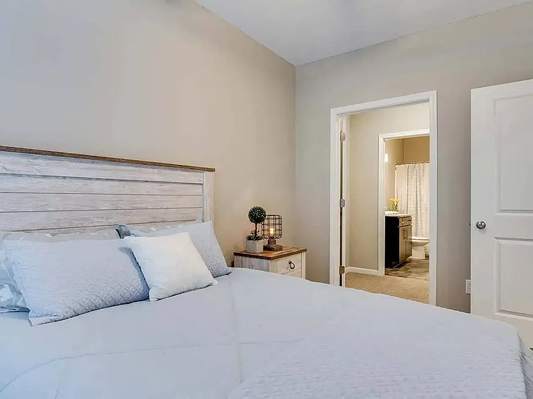Circle Pines, MN Lexington Lofts | Franklin | Bedroom