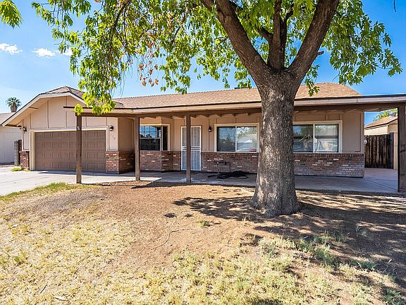 2nd image of 230 W San Pedro Ave