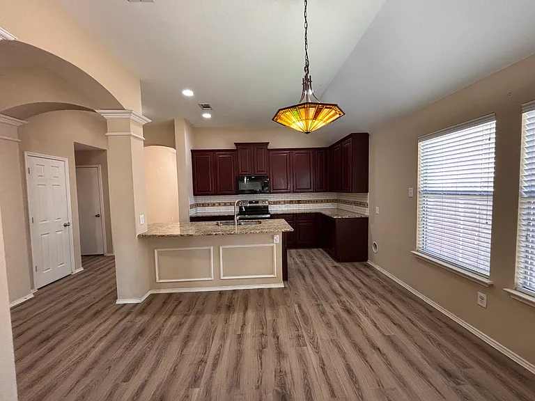 5104 Blackelm Dr — Photo 4