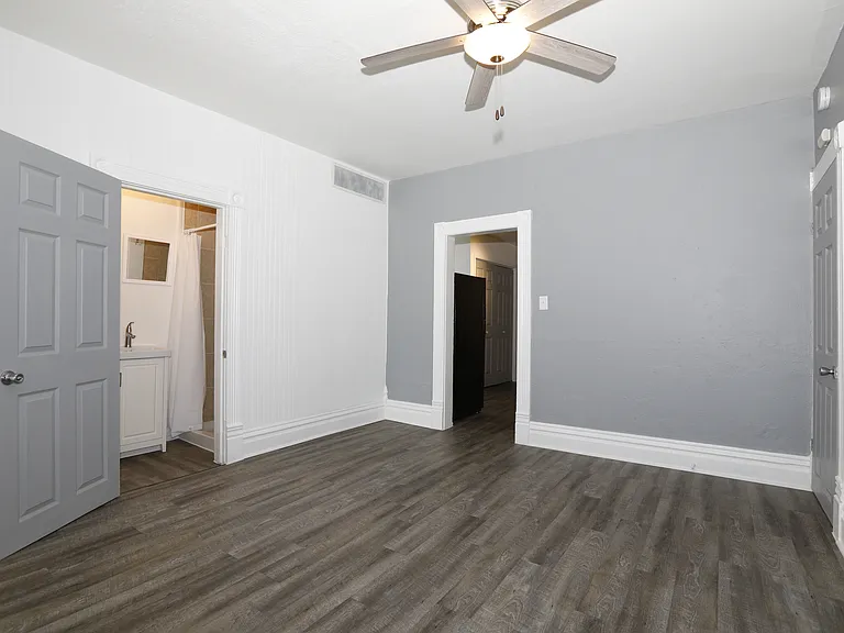 721 Guilford St #A — Photo 3