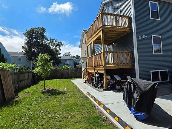 5th image of 304 Swan St