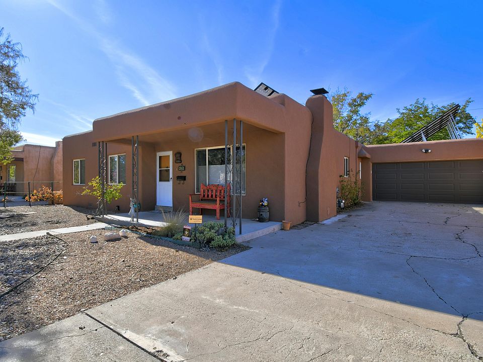 1st image of 429 Fontana Pl NE