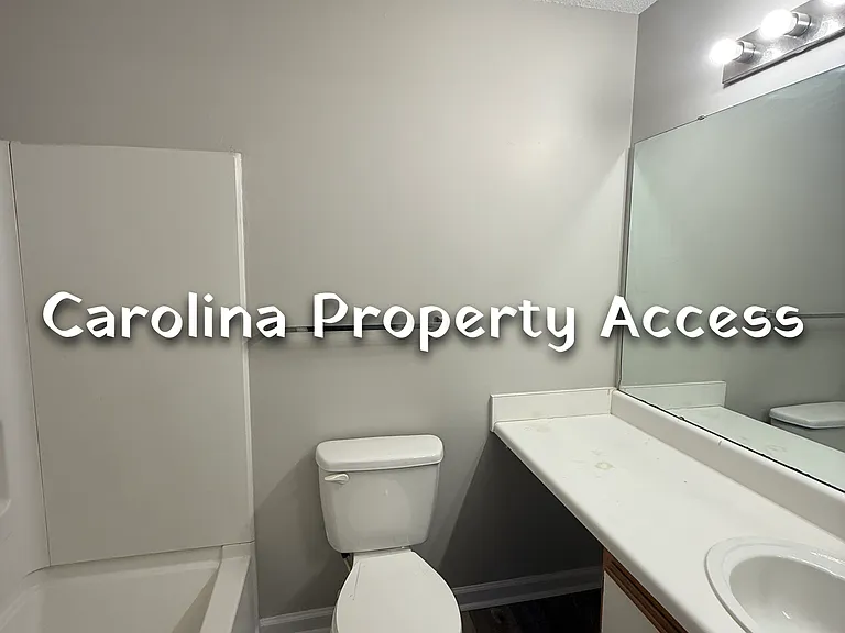 1401 Collegiate Cir #202 — Photo 13