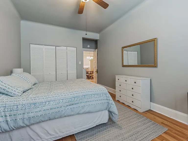432 W Dickens Ave #1 — Photo 11