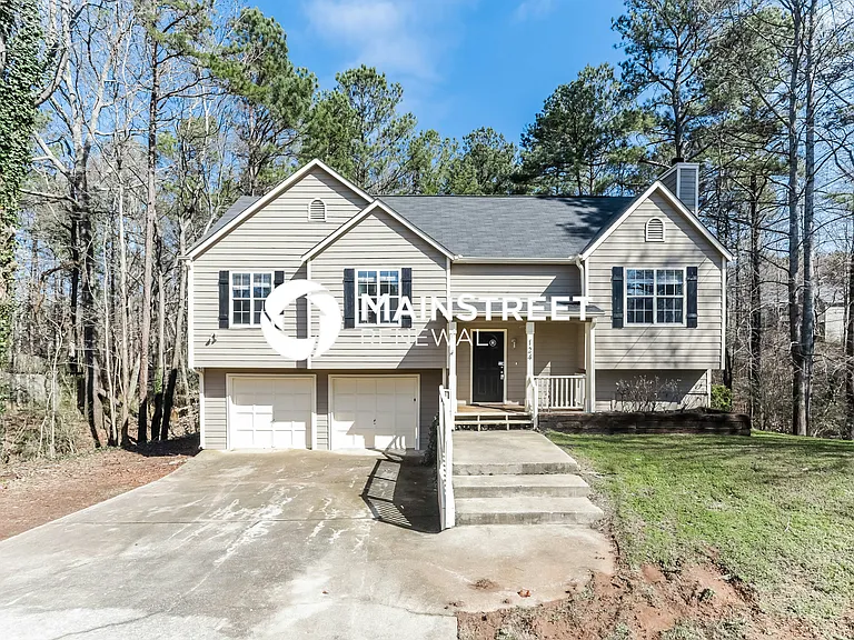 124 Emerald Pines Dr — Photo 1