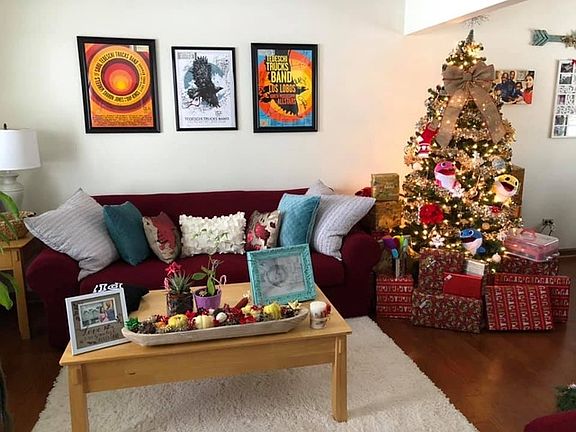 4th image of 70 Amanda Ct