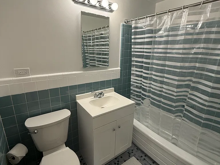 4390 Lorcom Ln #810 — Photo 20
