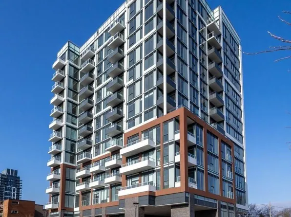 2088 James St, Burlington, ON