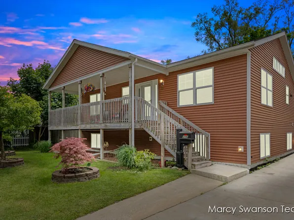 316 Burt St SE, Wyoming, MI 49548