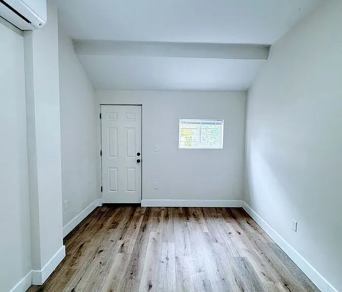 1464 N Wilton St #1 — Photo 20
