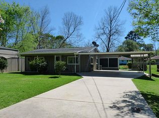 200 Hackberry Ln, Livingston, TX 77351