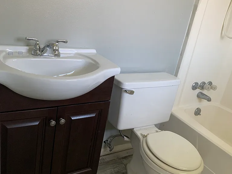 1311 Farhills Dr — Photo 18