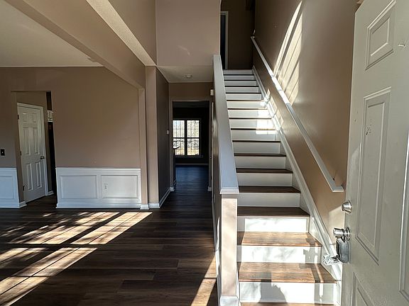 3rd image of 1 Birkdale Dr