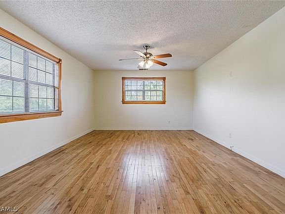 5th image of 3305 26th St W