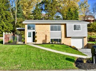 726 Providence Dr, Pittsburgh, PA 15239