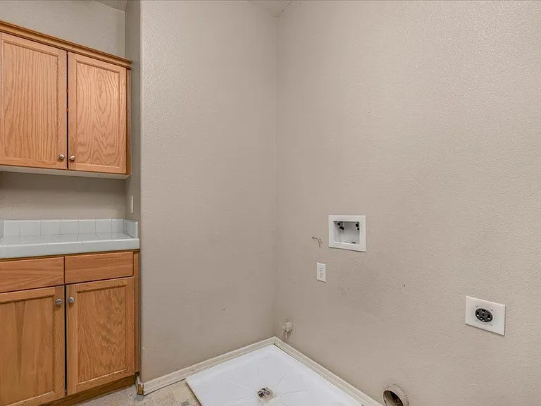 1709 Glen Dunbar Ln — Photo 24