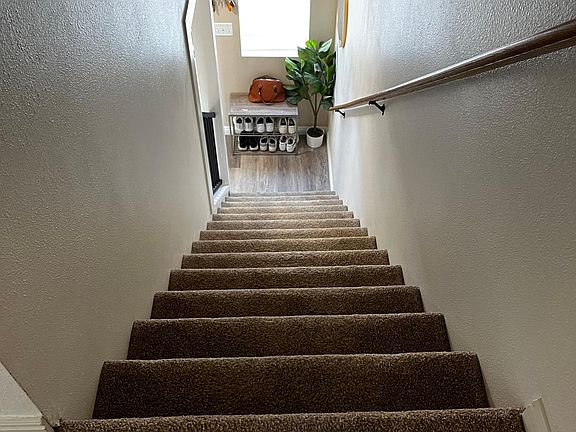 3rd image of 3518 Greenfield Dr