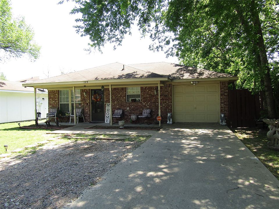 1st image of 109 E Drane Ave