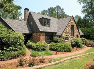 1725 Marlborough Dr, Sandy Springs, GA 30350