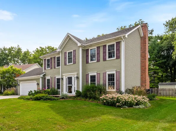 1628 Trent Ave, Naperville, IL 60563