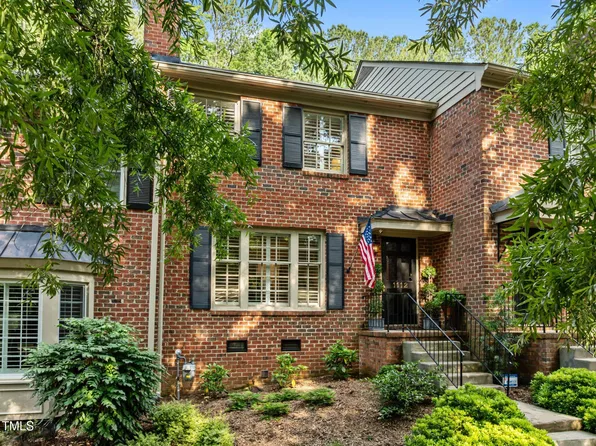 1112 Blenheim Dr, Raleigh, NC 27612