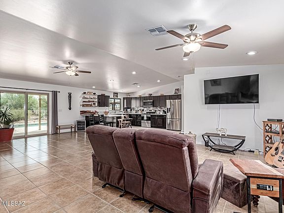 3rd image of 11467 W Anthony Dr