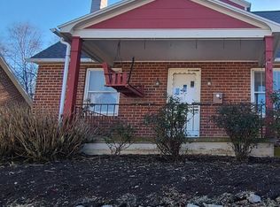 15 W Pine St, Mount Holly Springs, PA 17065