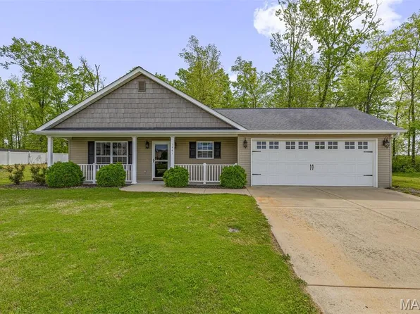 1441 Black Rock Ln, Farmington, MO 63640