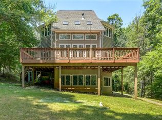 622 Anna Coves Blvd, Mineral, VA 23117