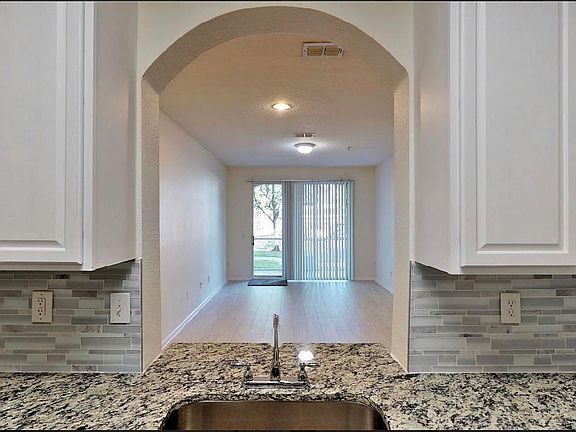 4th image of 7801 Point Meadows Dr Unit 6107